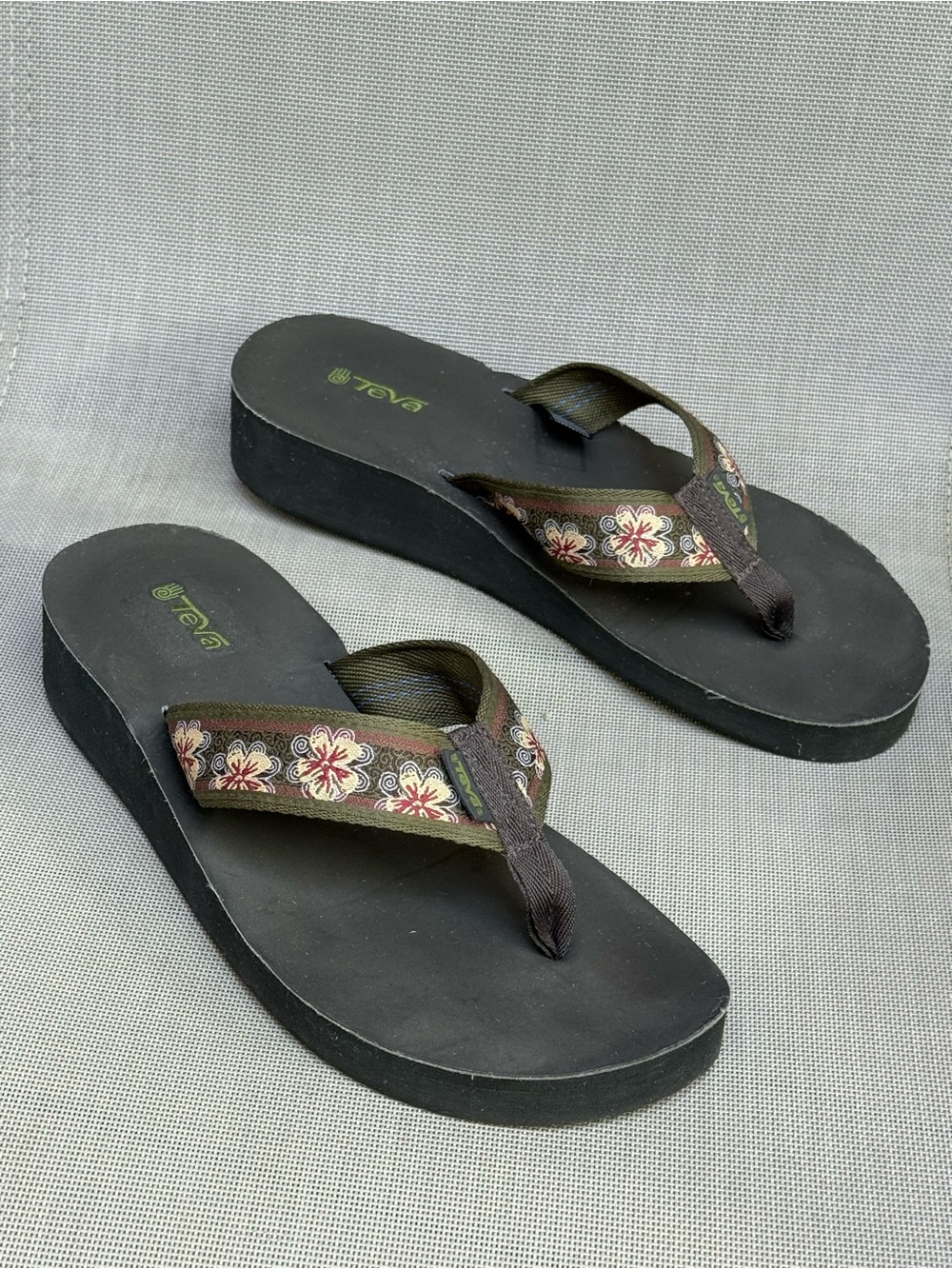 Teva Women's Shoes Green 11 M Floral slip on Toe Thong Platform Wedge Sandals